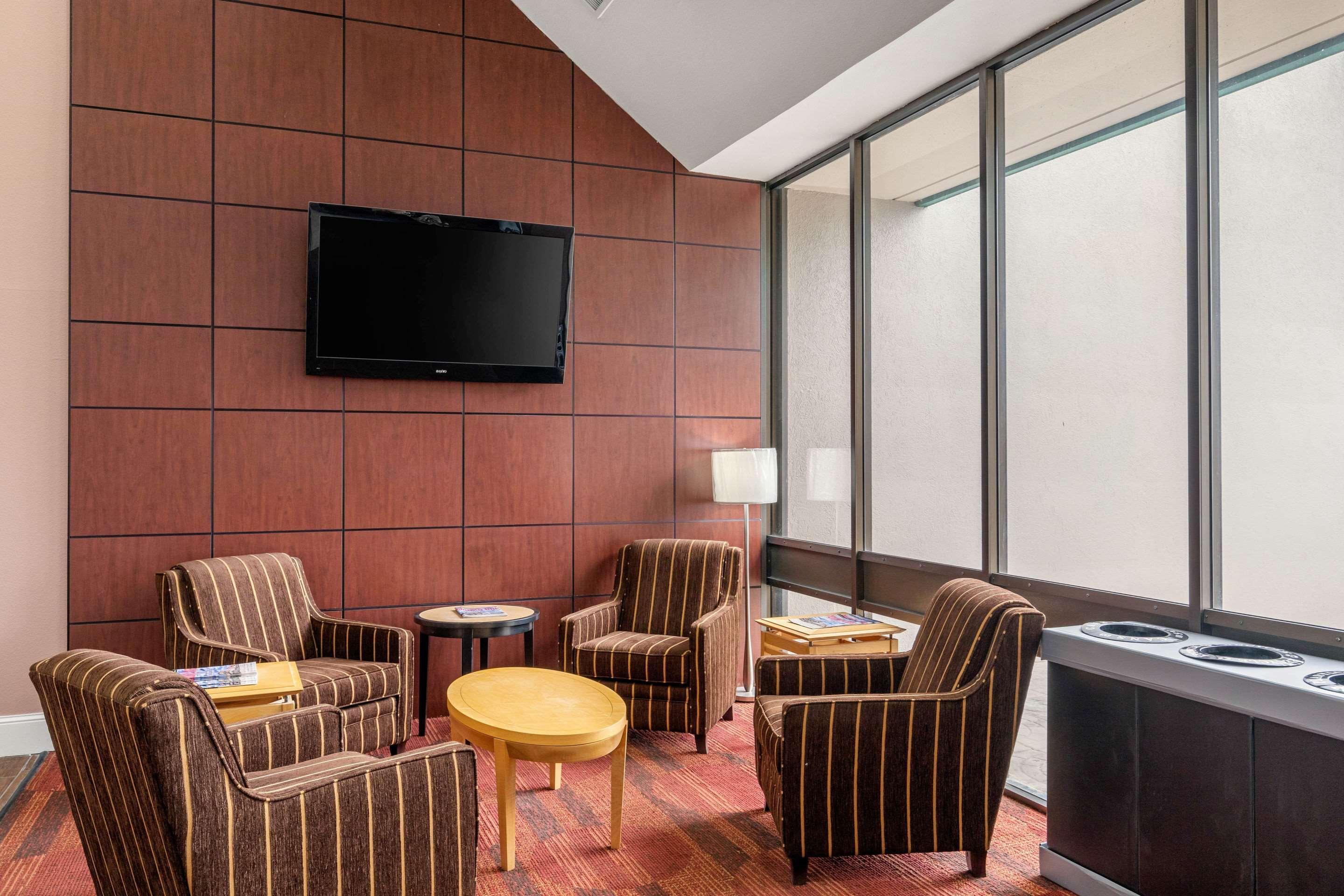 Quality Inn Tyler - Lindale Exterior photo
