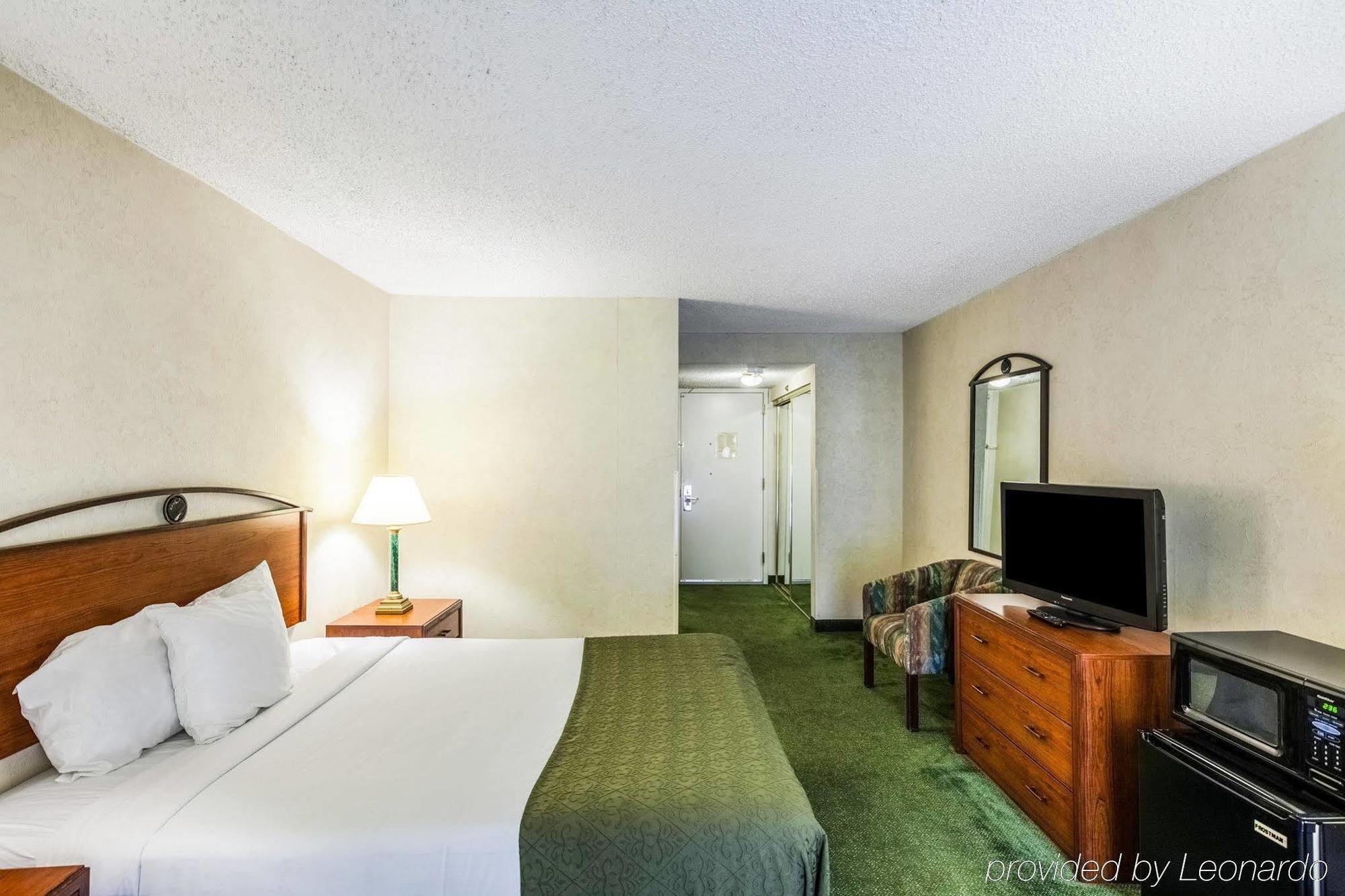 Quality Inn Tyler - Lindale Exterior photo